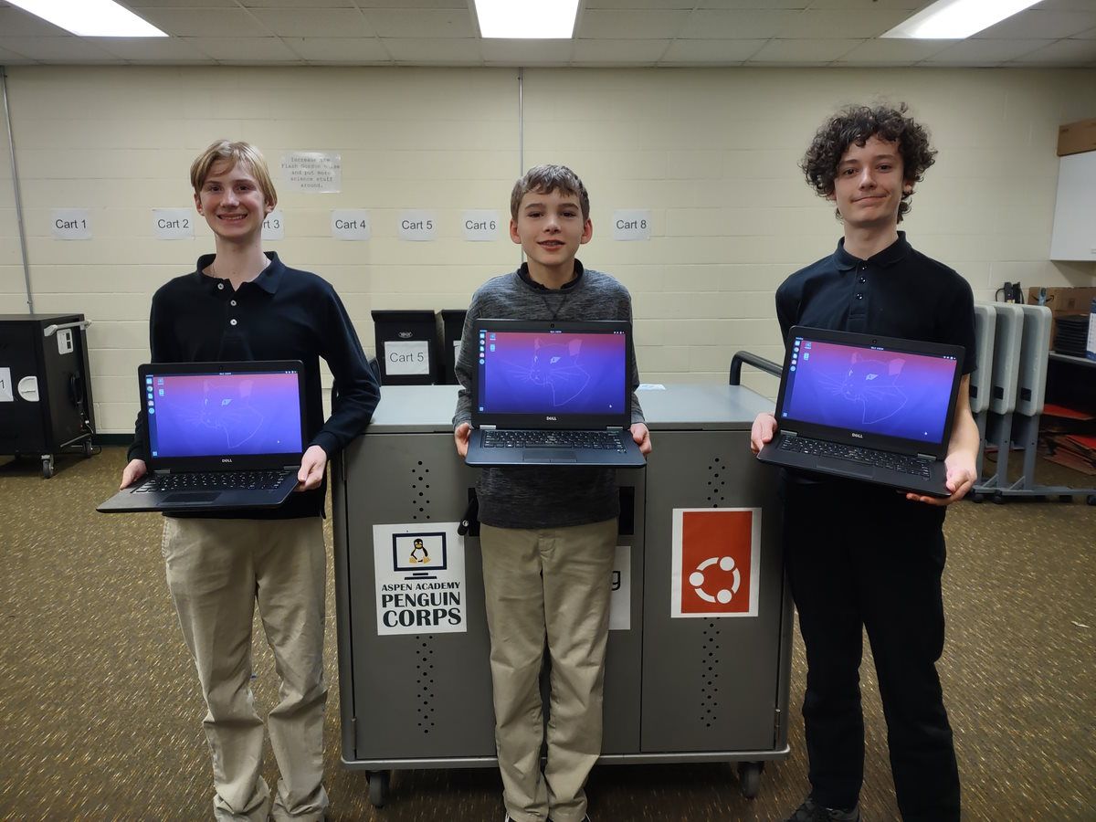 students with ubuntu laptops