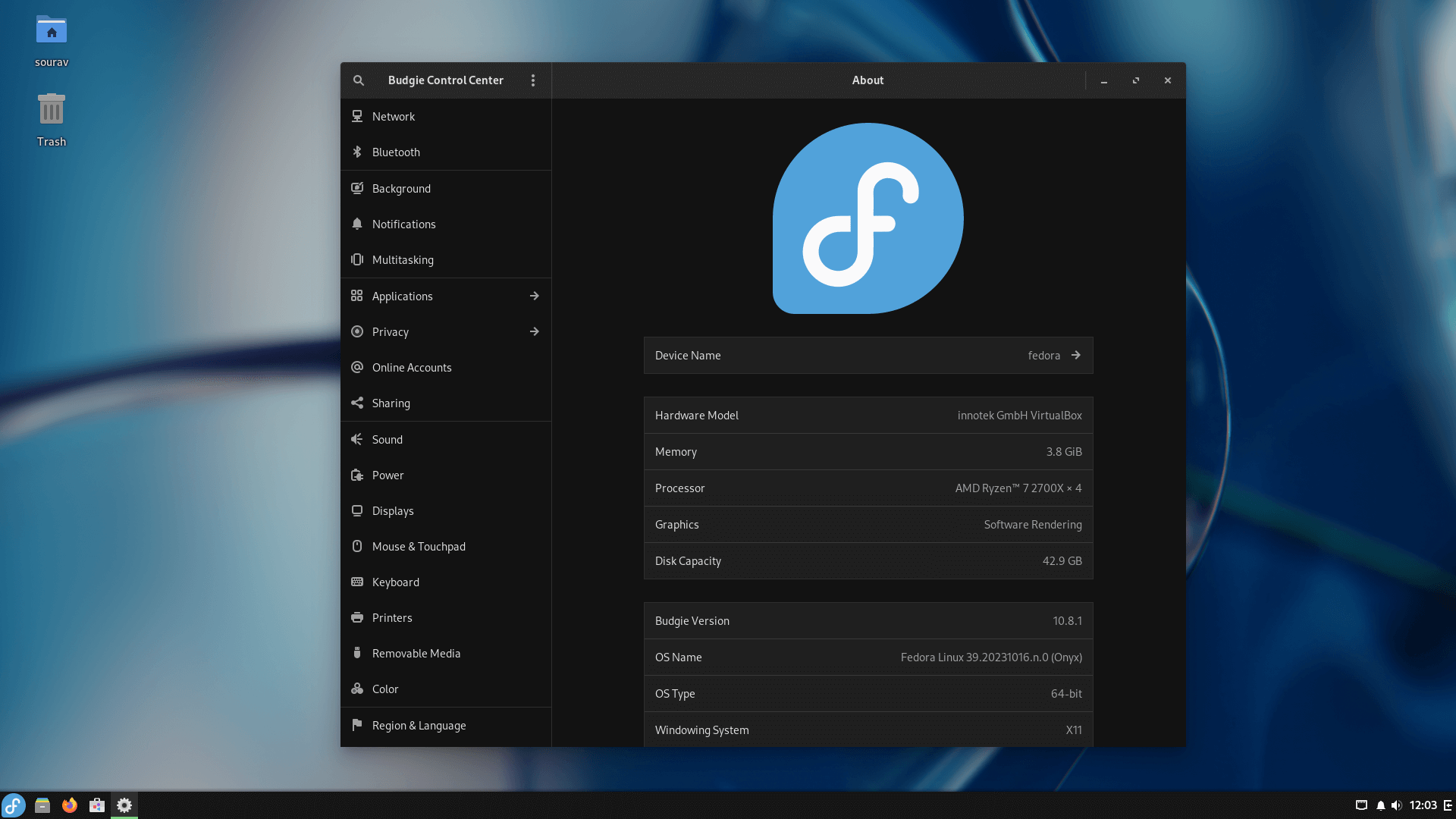 a screenshot of fedora 39 onyx about info