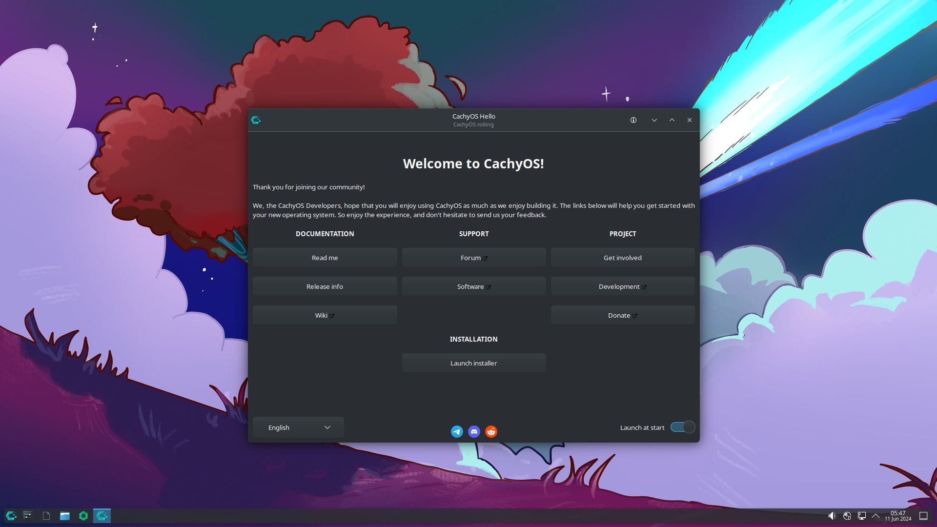 a screenshot of cachyos june 2024 desktop view with the welcome app open